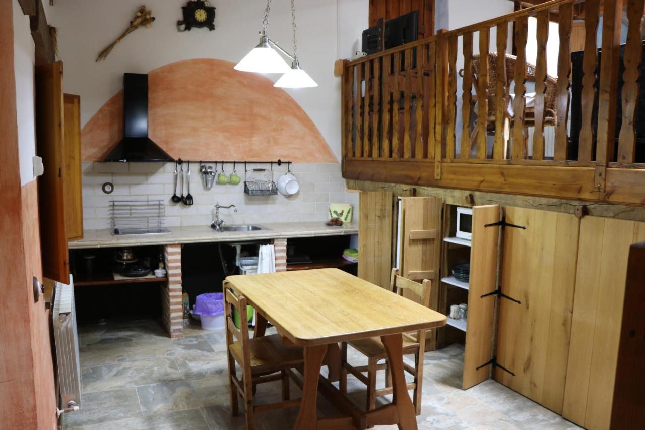 Apartamentos Rurales Casa Lafuente Luquiano Екстер'єр фото